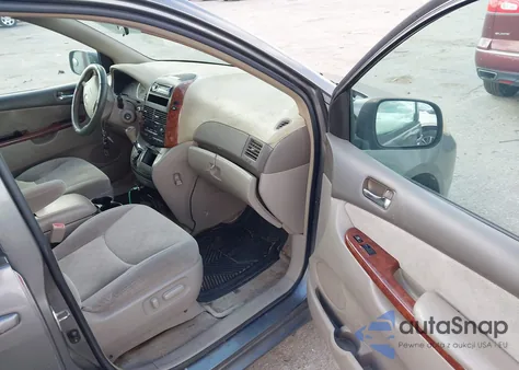 2005 Toyota Sienna Xle from USA, damaged, VIN 5TDZA22C85S282738